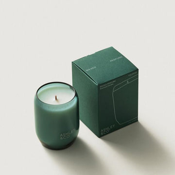 Yulepine wax ed Perfume candle