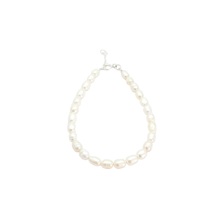 Pearl bracelet on a white background