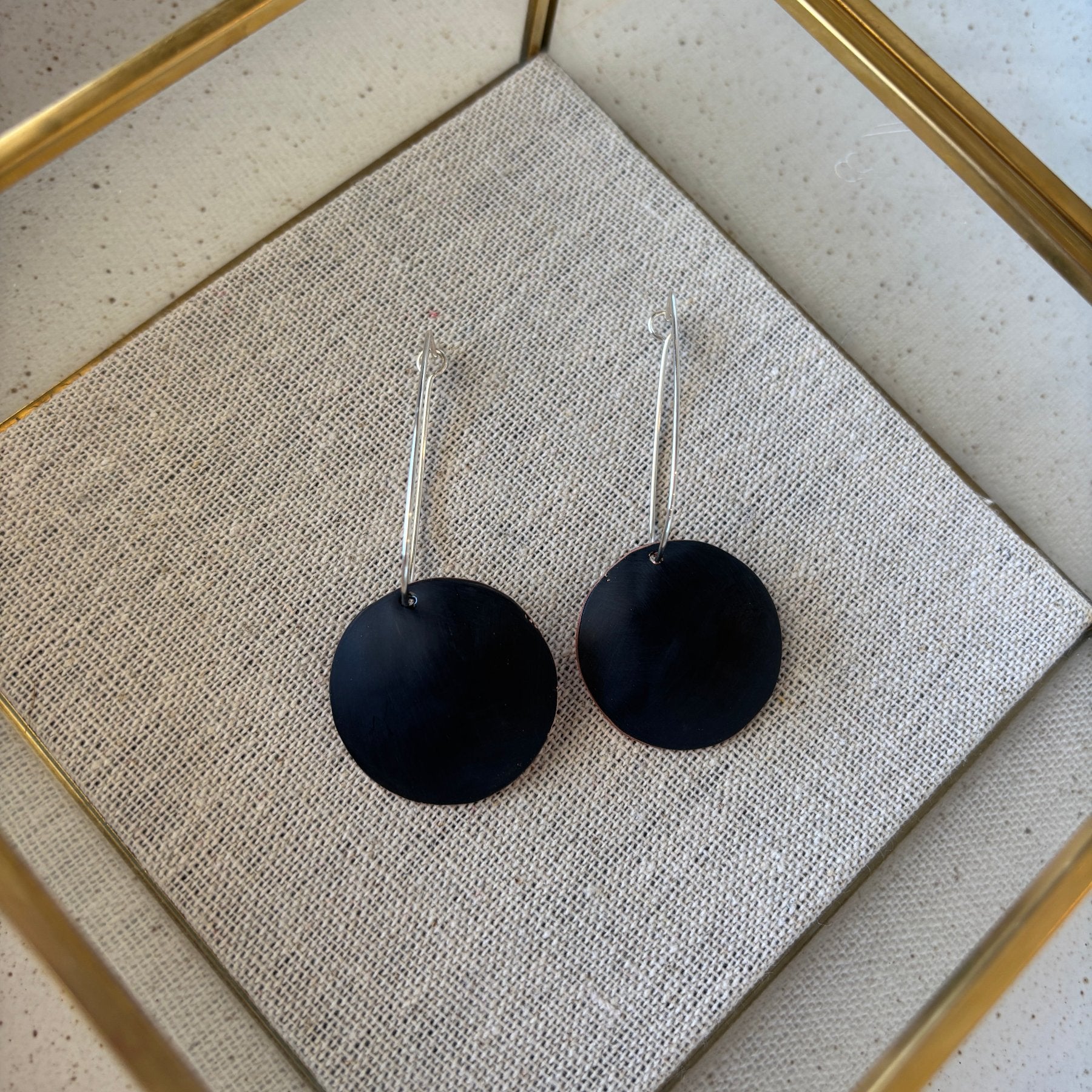 Earrings - Comet Drops love fool black