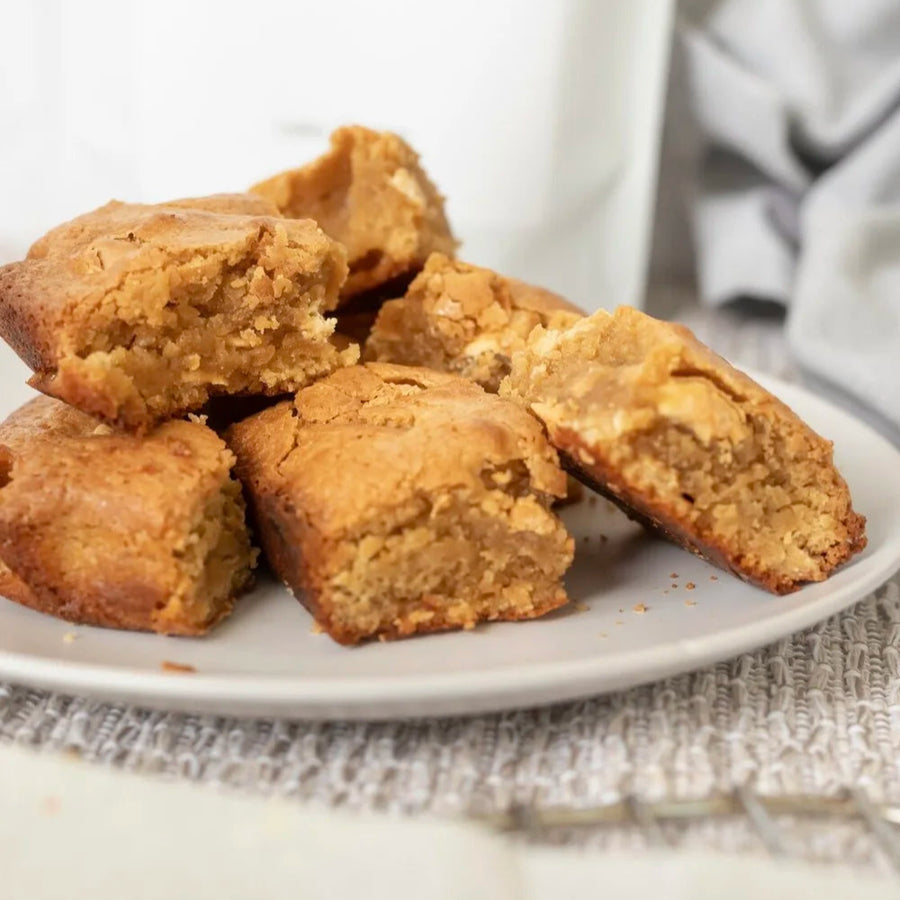 Fudgy White Chocolate Blondie Mix