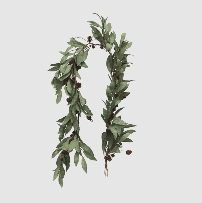 Eucalyptus & Brown Berry Wood Swag Large