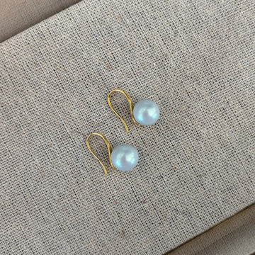 Fashion Earrings - Blue Pearl on Gold Hook*