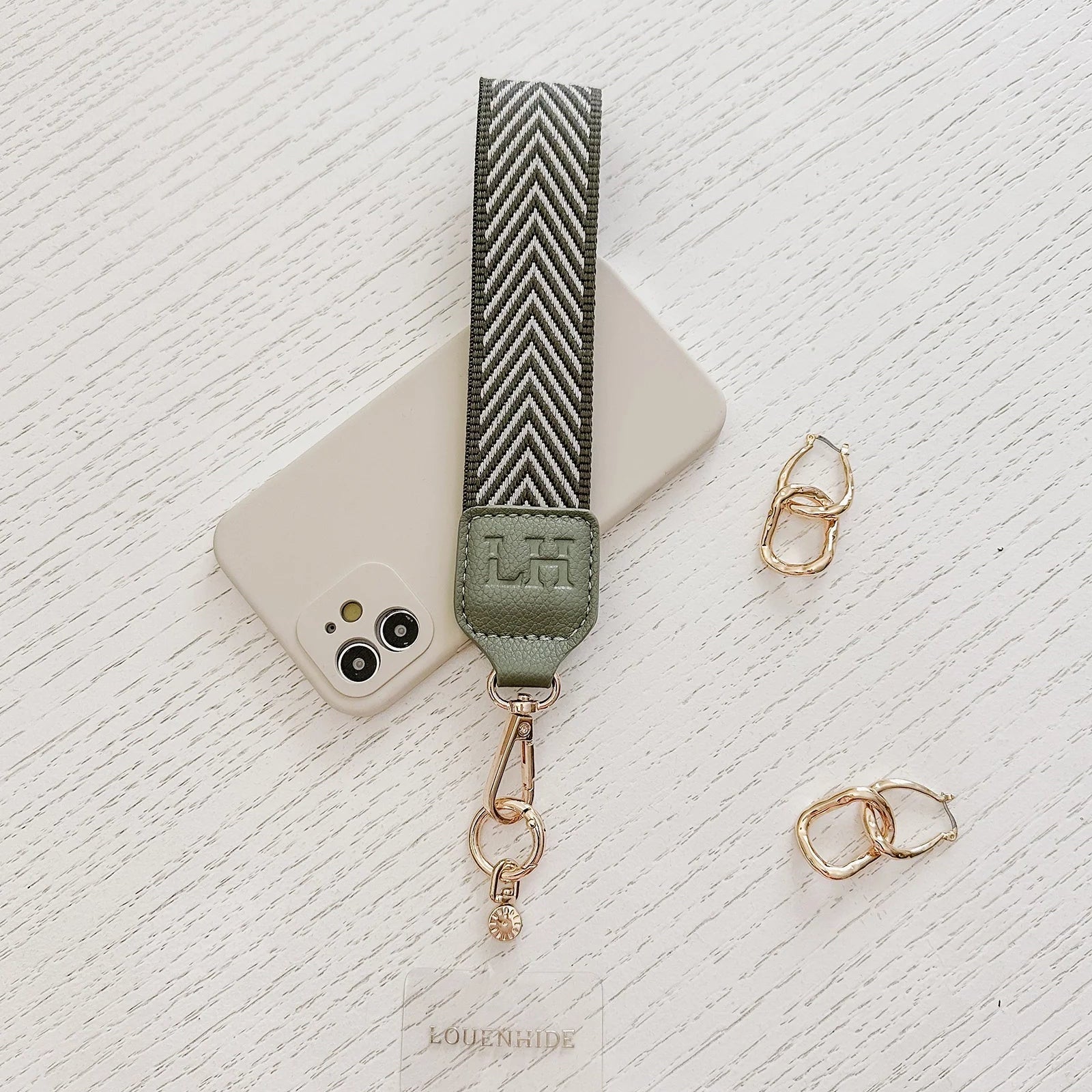 Iris Keyring with Phone Attachment - Sage – Shelf Home + Gifts