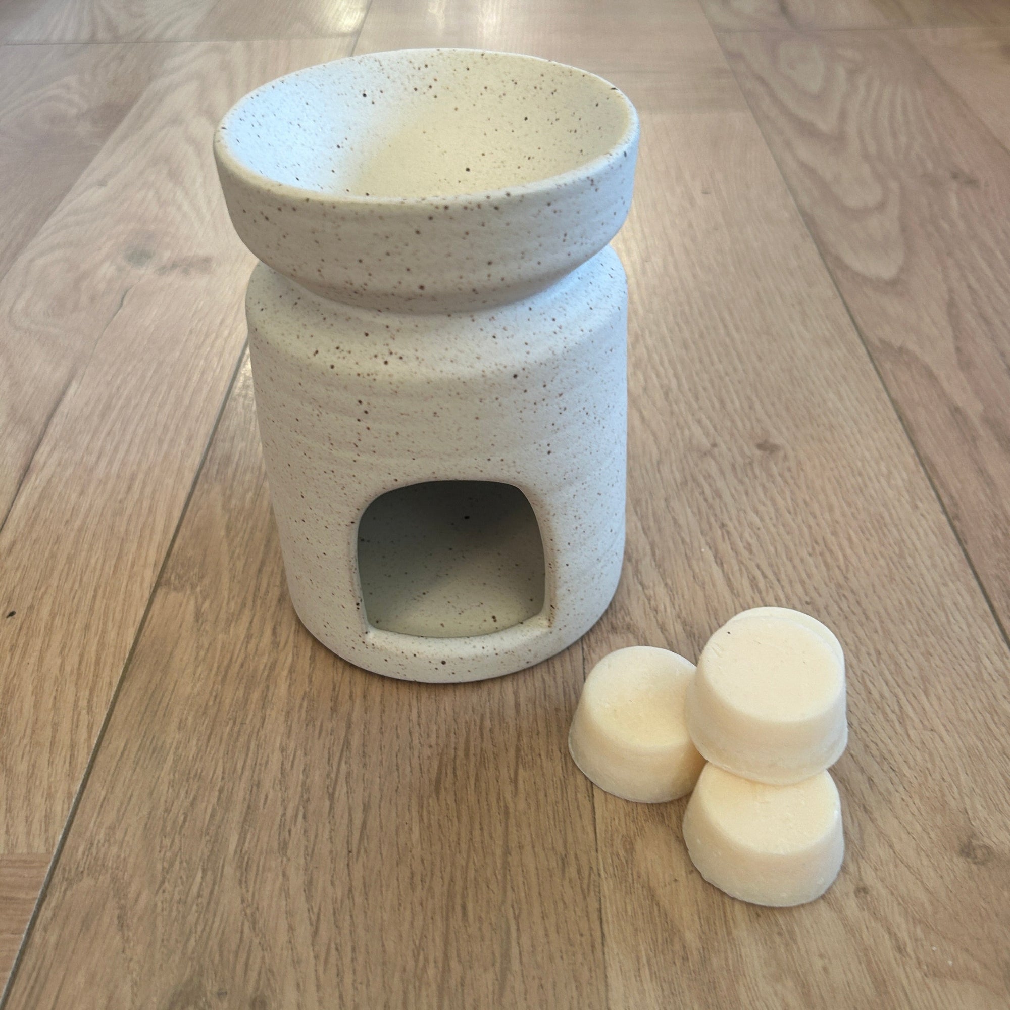 Oil Burner - Milly | Sandy White