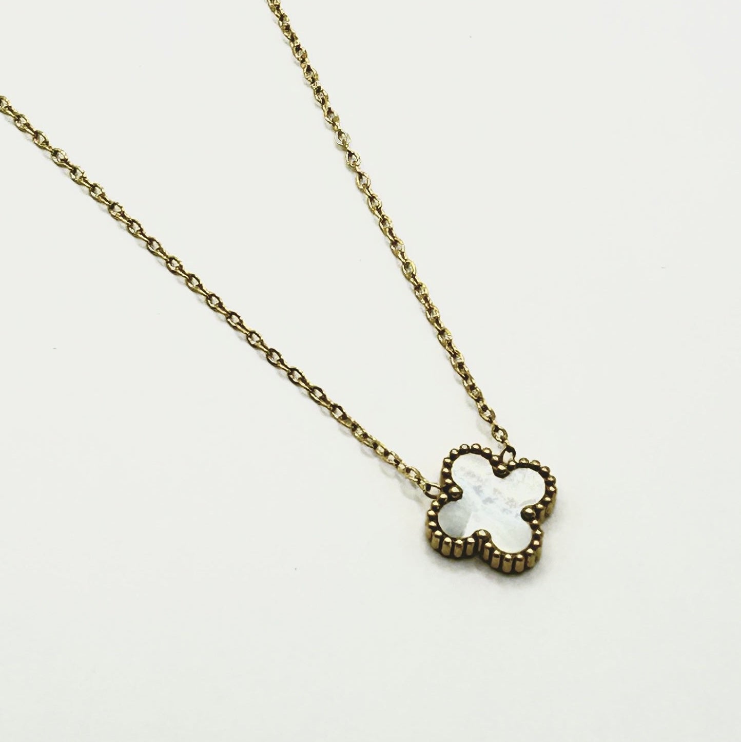 Necklace - Mother of Pearl Lucky Gold
