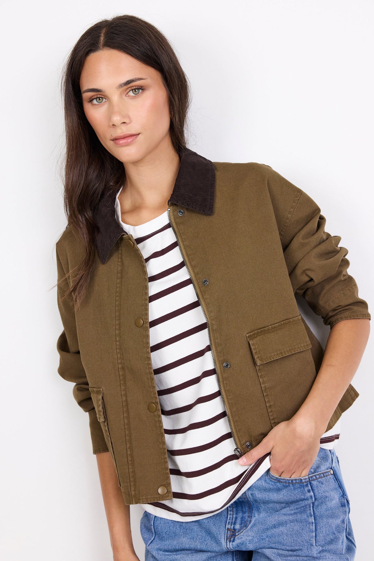 Newcomer Barn Cord Collar Jacket - Mocha