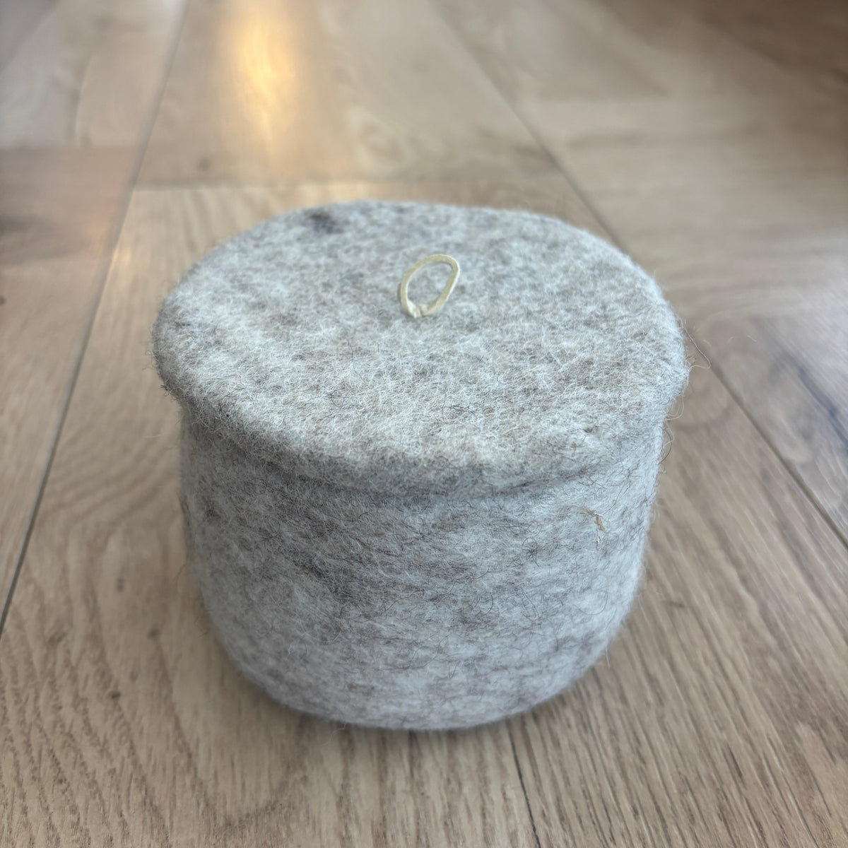 Felt Pots with lid - Oatmeal