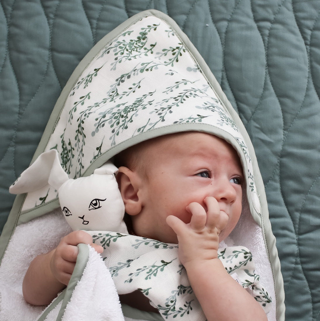 Baby hooded towell - String of Pearls