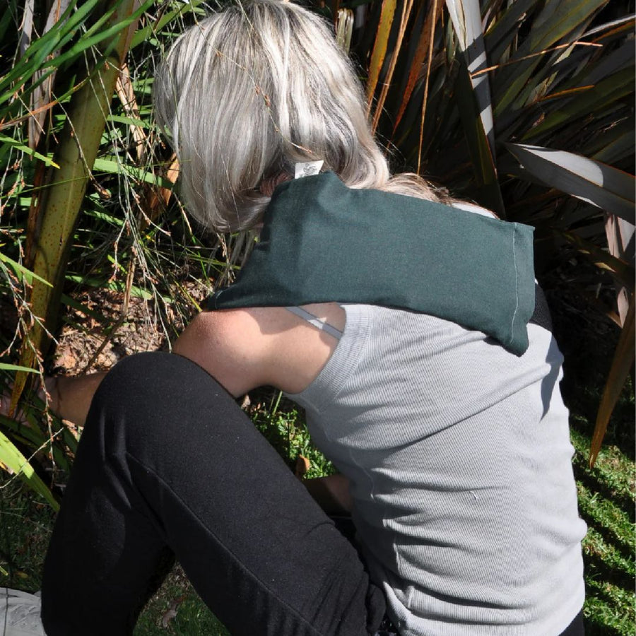 The Hug Wearable Hot + Cold Pack - Pine
