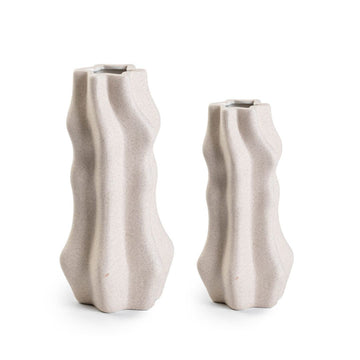 Amelia Vases