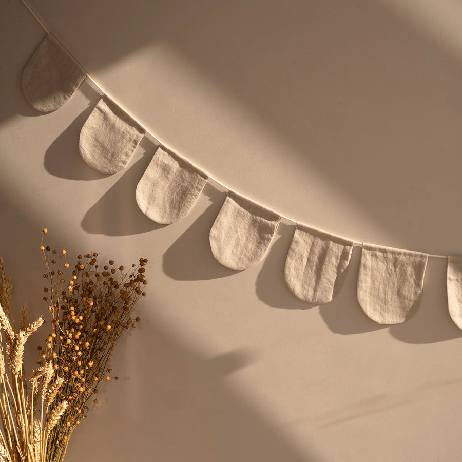 Linen Scallop Bunting - Oatmeal