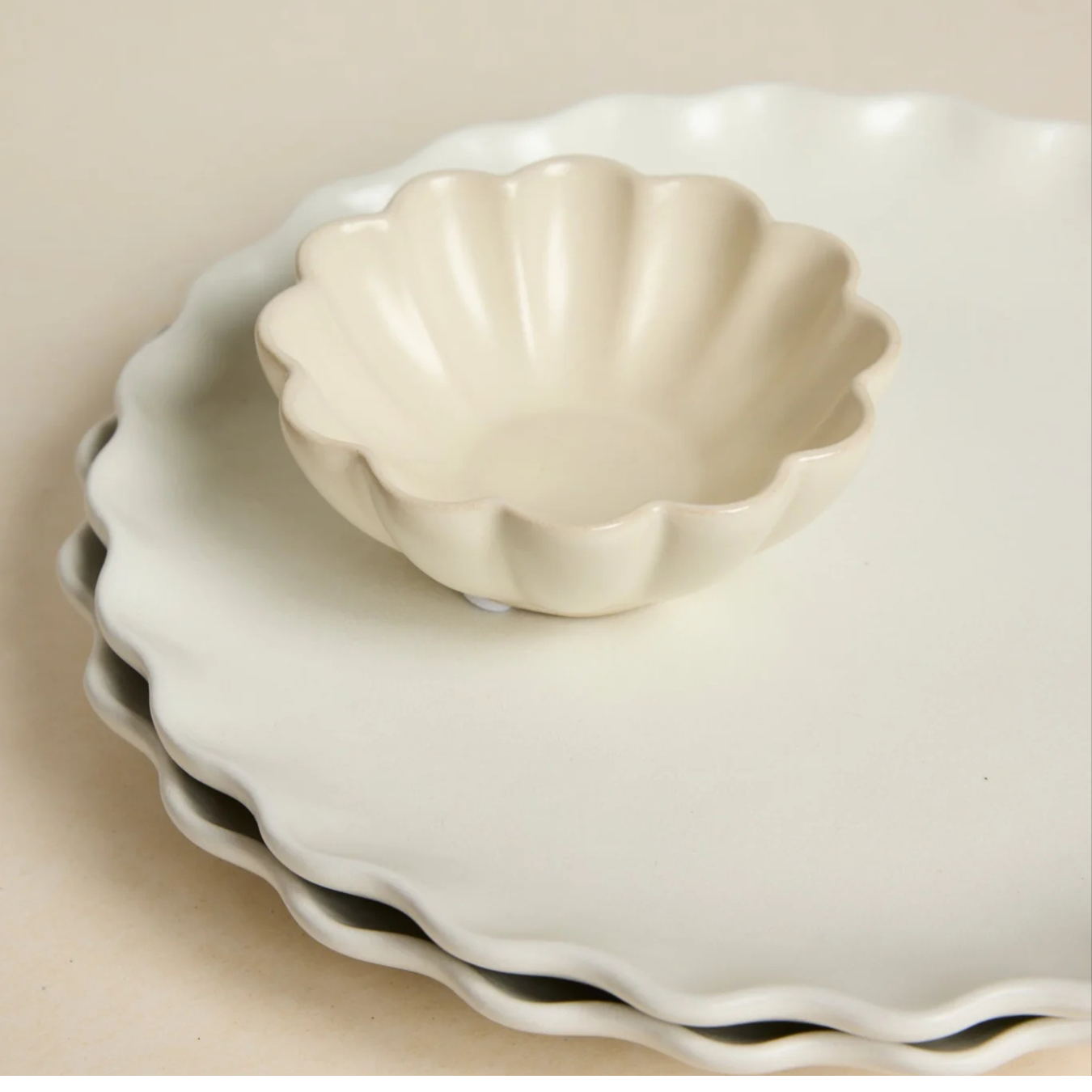 Wave Matte Ivory Dipping Bowl