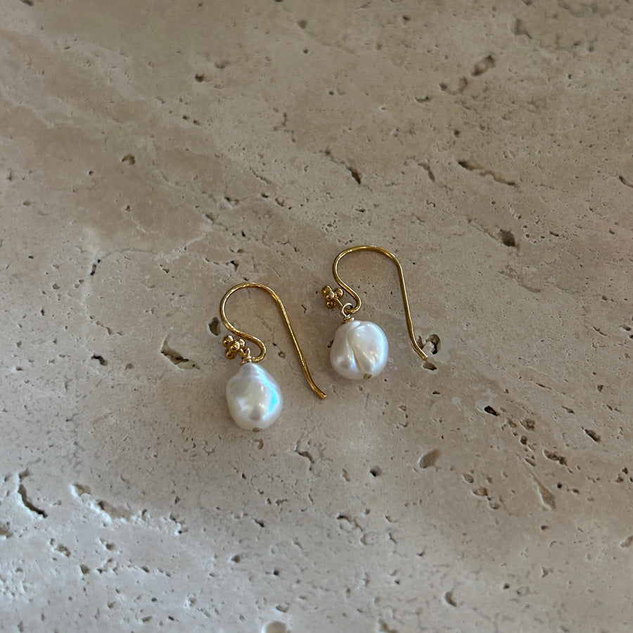 Earrings - Pearl | Gold - Pearl on Hook