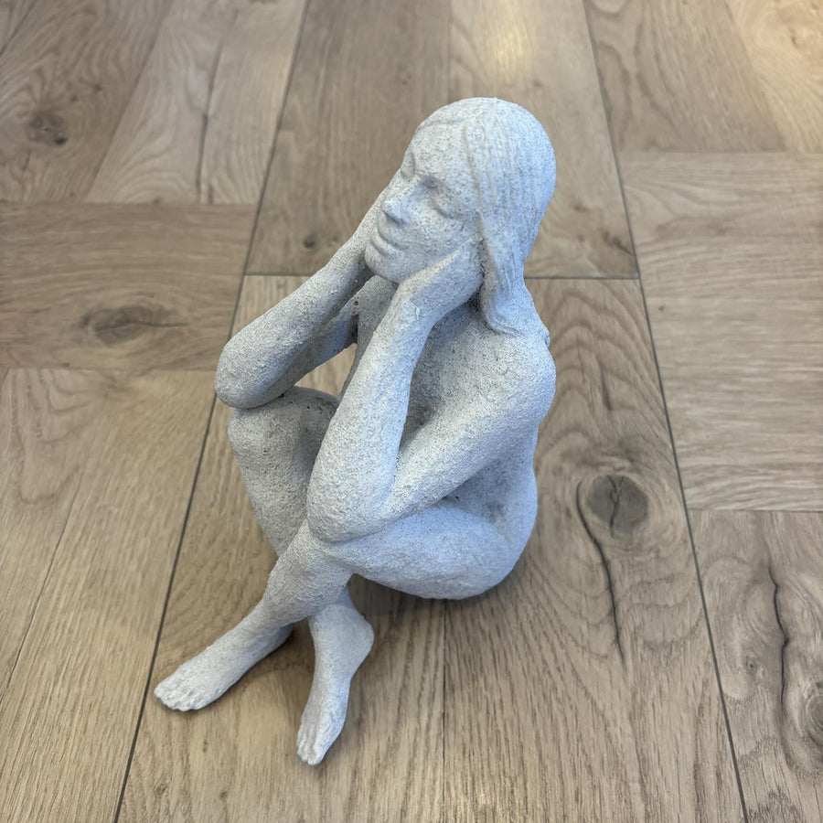 resin lady statue