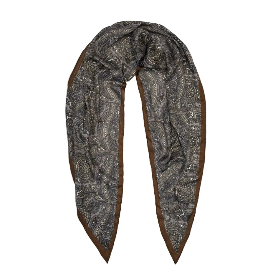 Shadow Glen Scarf