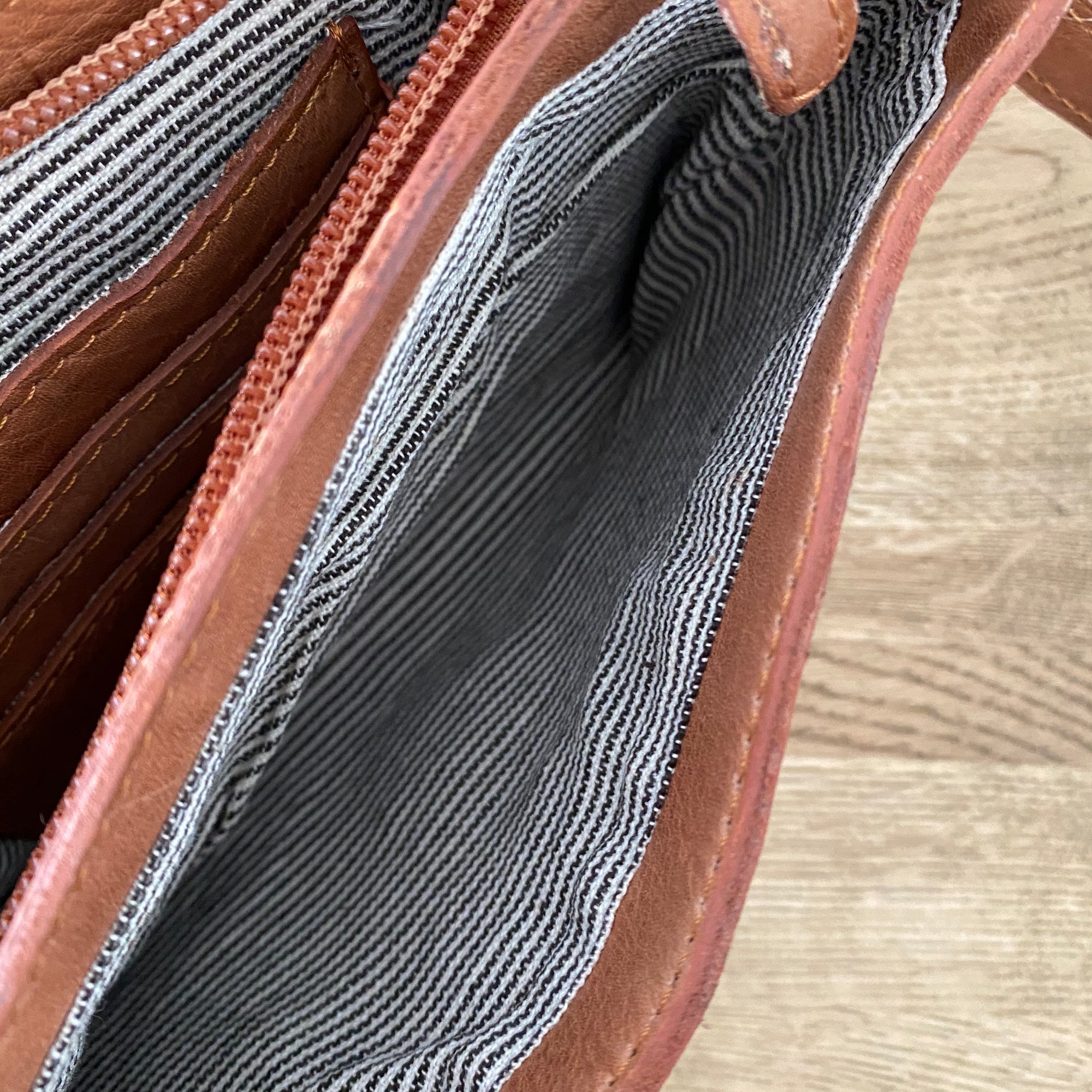 Leather Bag - Gloria Tan