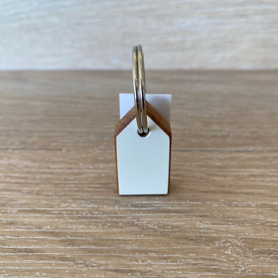 Rimu House Keyring - White