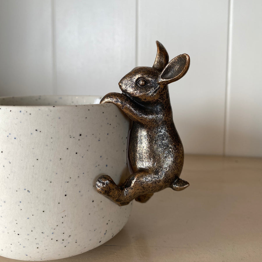 Resin Hanging Rabbit Kerridge