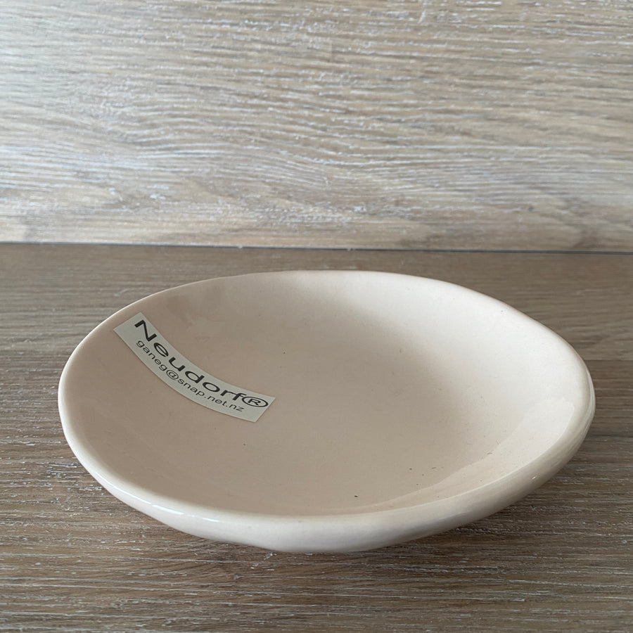 Neudorf Ceramics Medium Dish 6 blush