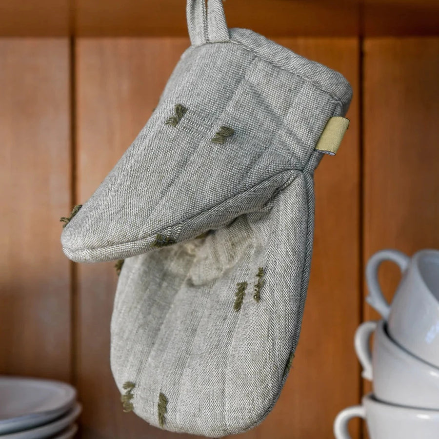 Tuft Oven Glove - Short | Burnt Olive