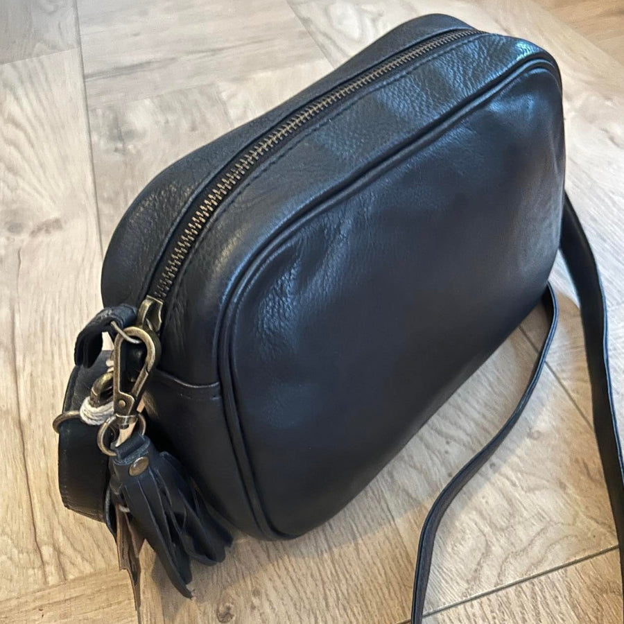 Rugged Hide Lucia Bag in Black