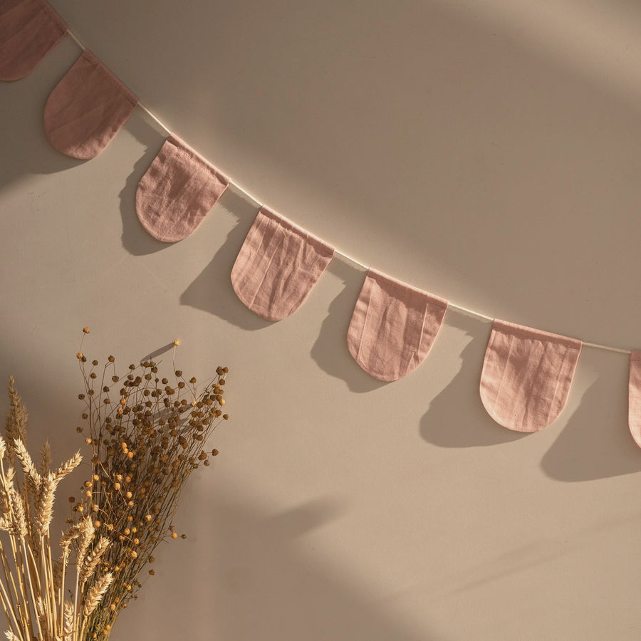 Linen Scallop Bunting - Ballet