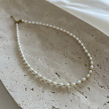 Pearl Necklace - Fleur