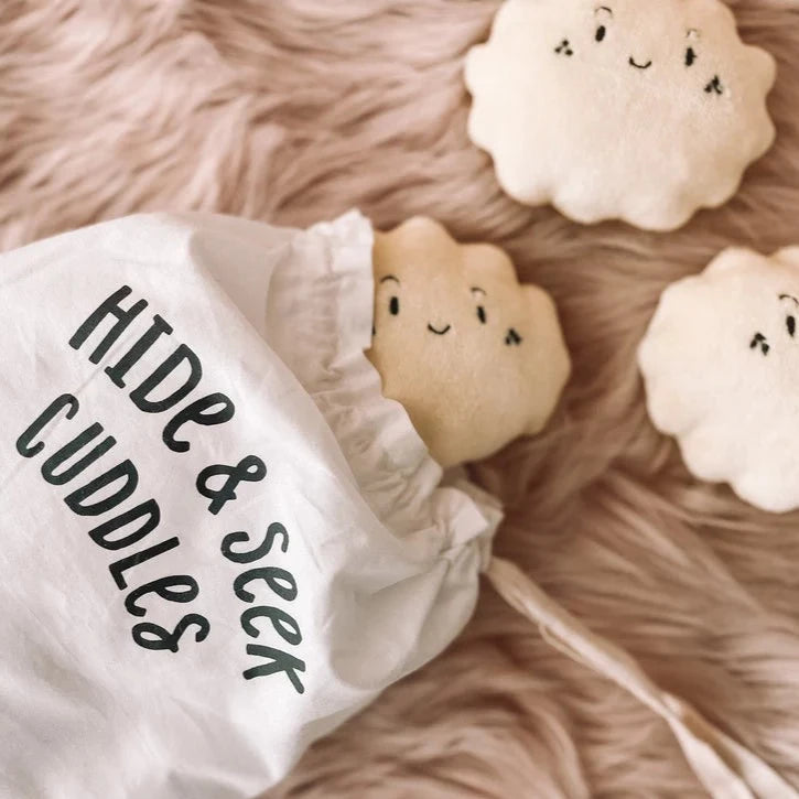 kiss co hide and seek cuddles 